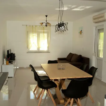 Apartmán New Ema Ii